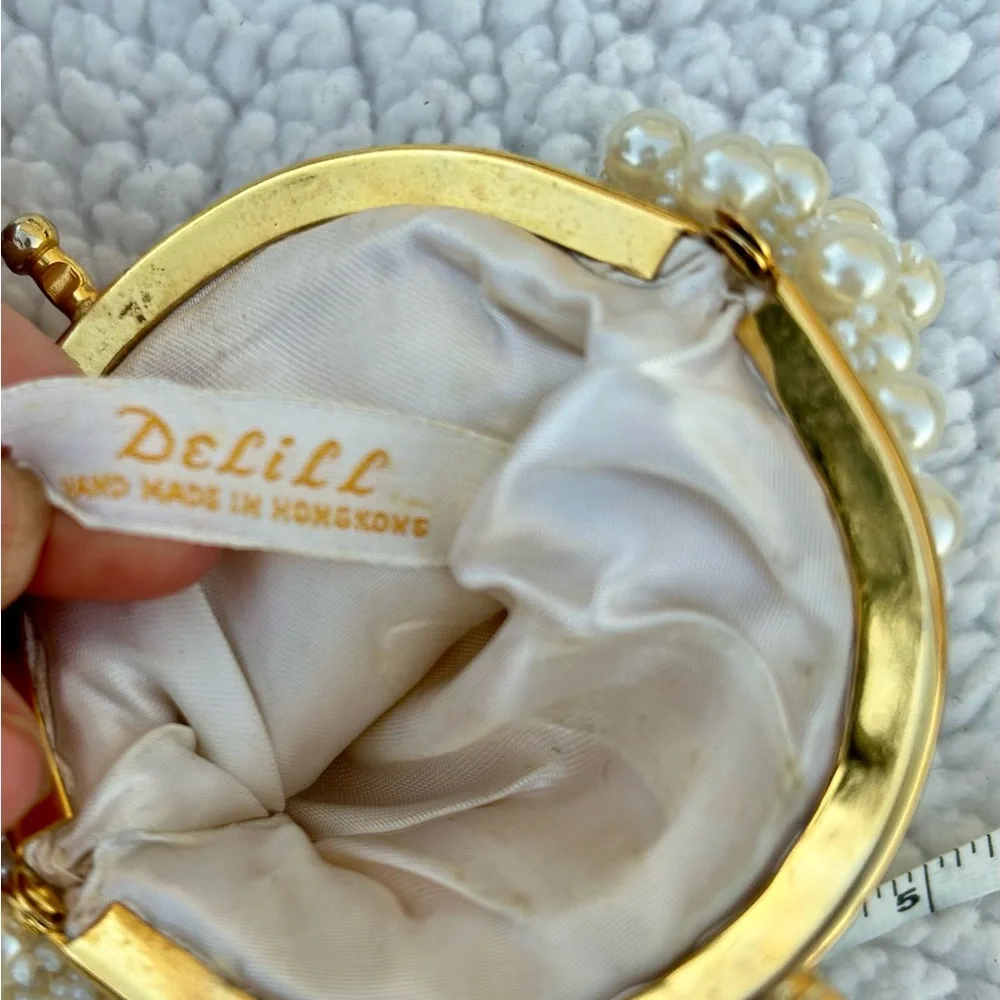 Vintage Delill Pearl-Embellished Gold Change Coin Purse Sequins